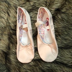 ☀️ Adult Ballet Slippers | Size 8